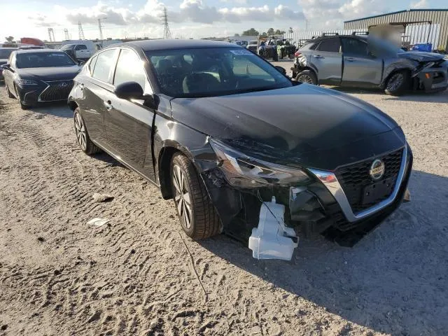 1N4BL4DV0NN375139 2022 2022 Nissan Altima- SV 4