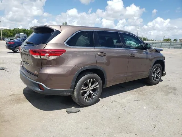 5TDZARFH0JS041541 2018 2018 Toyota Highlander- LE 3