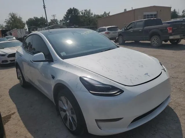 7SAYGDEE0PF673590 2023 2023 Tesla MODEL Y 4