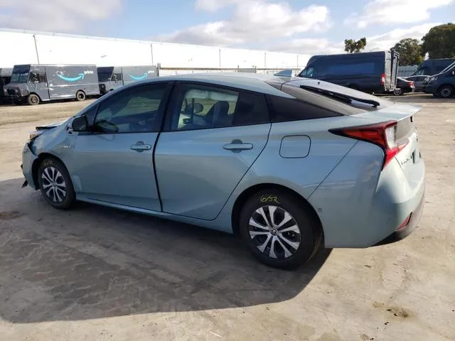 JTDKARFUXK3072040 2019 2019 Toyota Prius 2