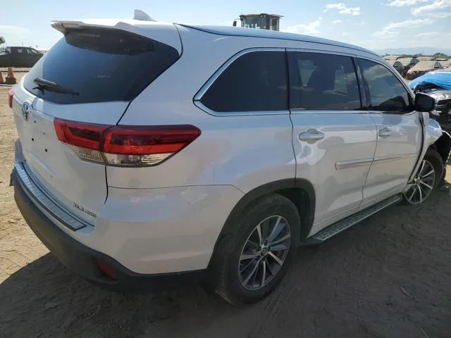 5TDJZRFH1HS371205 2017 2017 Toyota Highlander- SE 3