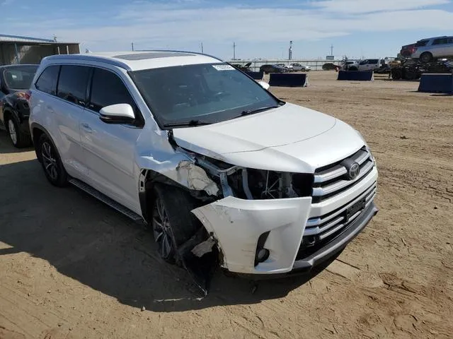 5TDJZRFH1HS371205 2017 2017 Toyota Highlander- SE 4