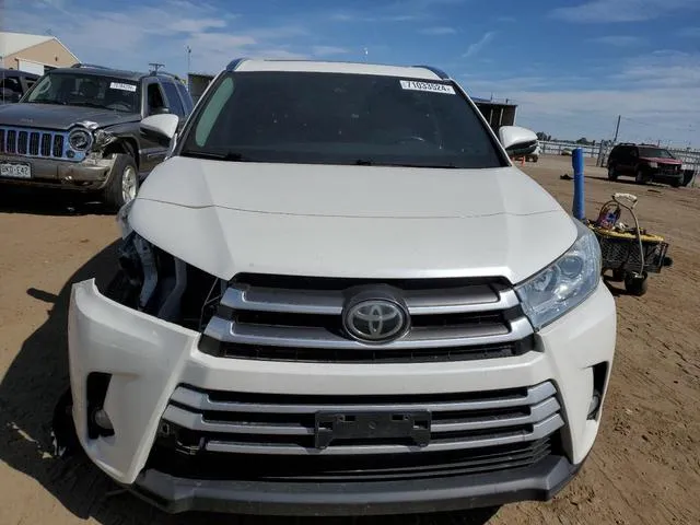 5TDJZRFH1HS371205 2017 2017 Toyota Highlander- SE 5