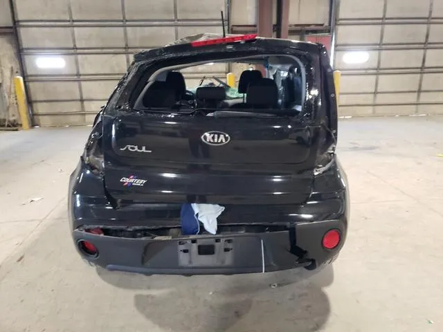 KNDJN2A2XJ7905632 2018 2018 KIA Soul 6