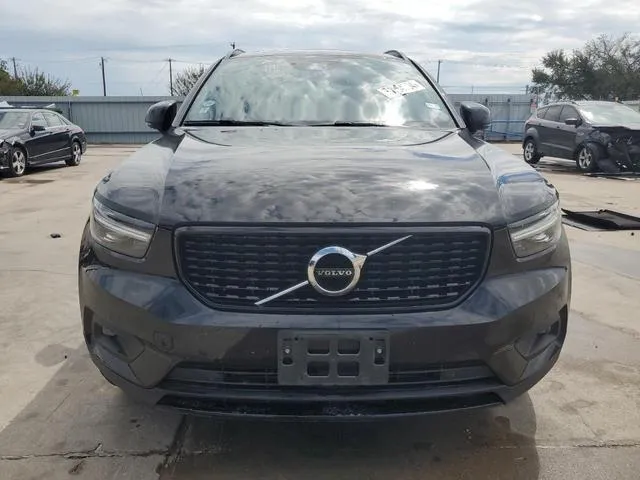 YV4162UM4M2504277 2021 2021 Volvo XC40- T5 R-Design 5