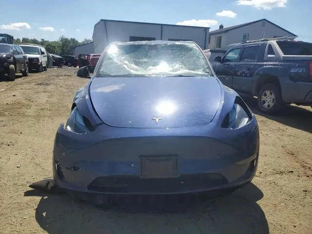 7SAYGDEFXNF530121 2022 2022 Tesla MODEL Y 5