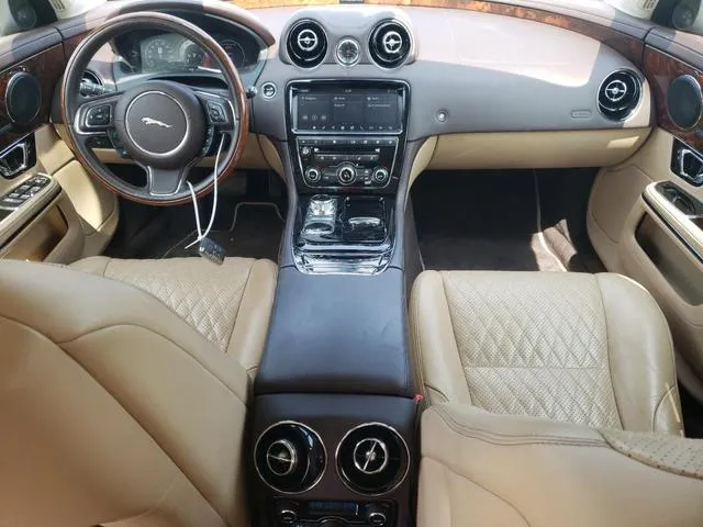 SAJWA2GE1JMW13468 2018 2018 Jaguar XJL- Supercharged 8