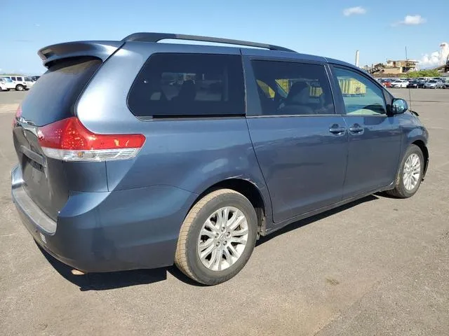 5TDYK3DC1DS333801 2013 2013 Toyota Sienna- Xle 3