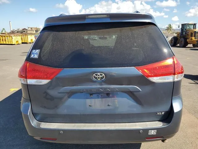 5TDYK3DC1DS333801 2013 2013 Toyota Sienna- Xle 6