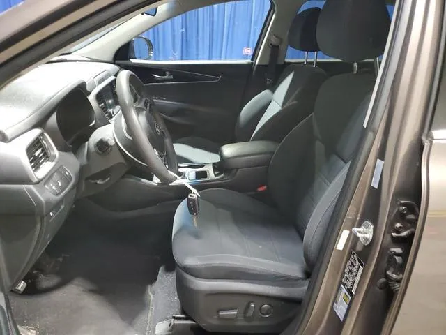 5XYPGDA57KG461298 2019 2019 KIA Sorento- LX 7