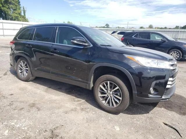 5TDKZRFH5KS575016 2019 2019 Toyota Highlander- SE 4