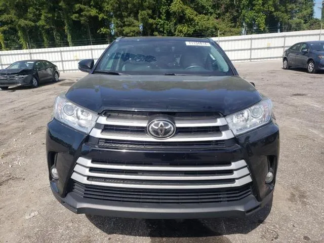 5TDKZRFH5KS575016 2019 2019 Toyota Highlander- SE 5