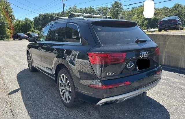 WA1LAAF73KD000052 2019 2019 Audi Q7- Premium Plus 3