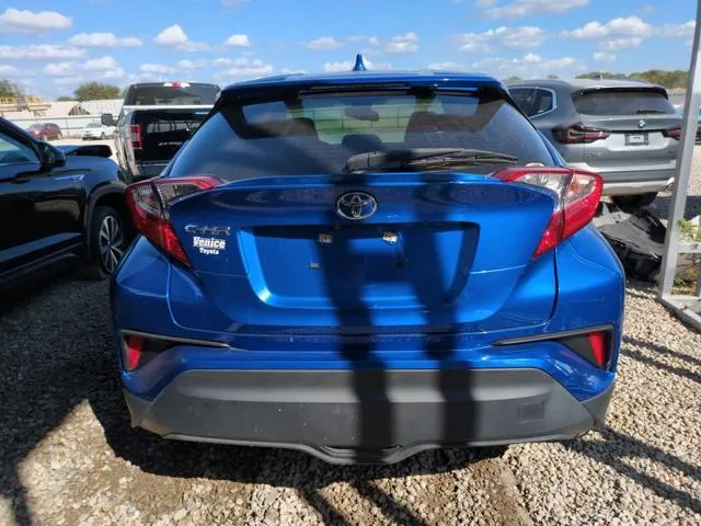 JTNKHMBX8K1061463 2019 2019 Toyota C-HR- Xle 6