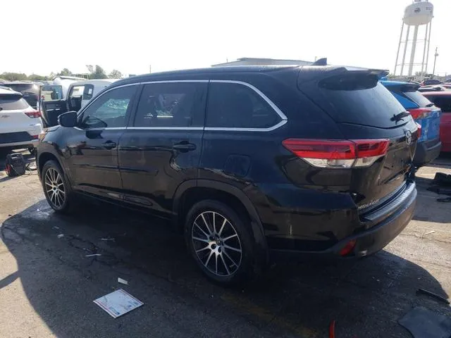 5TDJZRFH2JS862114 2018 2018 Toyota Highlander- SE 2