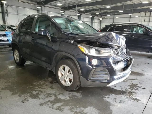 KL7CJPSM4NB517667 2022 2022 Chevrolet Trax- 1LT 4