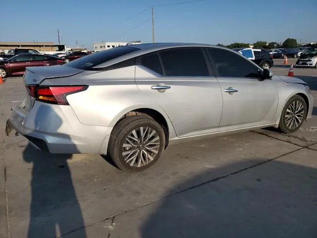 1N4BL4DV5PN308975 2023 2023 Nissan Altima- SV 3