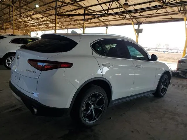 ZASFAKAN5J7B86924 2018 2018 Alfa Romeo Stelvio 3