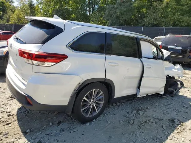 5TDJZRFH6KS604082 2019 2019 Toyota Highlander- SE 3