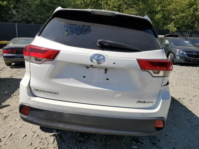 5TDJZRFH6KS604082 2019 2019 Toyota Highlander- SE 6