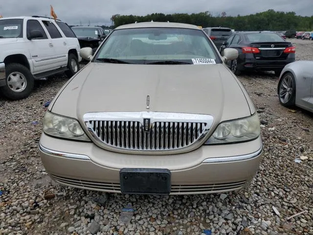 2LNHM82V59X633019 2009 2009 Lincoln Town Car- Signature Limited 5