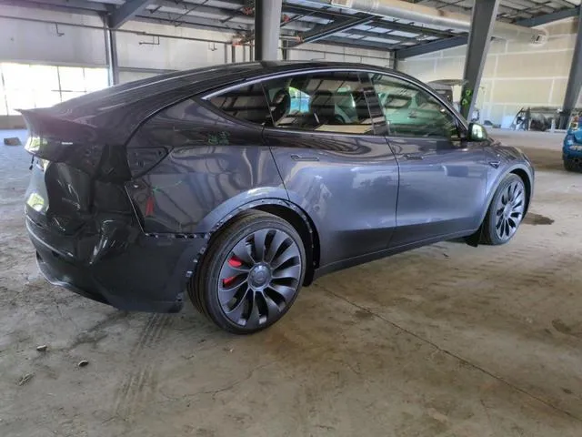 7SAYGDEF5RF107744 2024 2024 Tesla MODEL Y 3