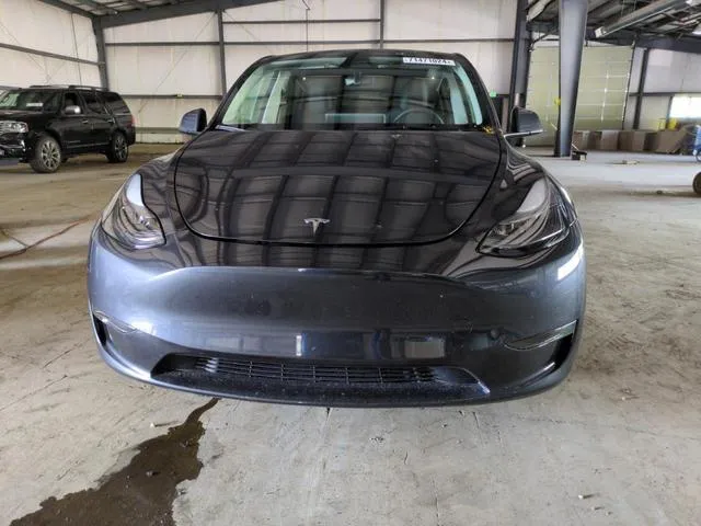 7SAYGDEF5RF107744 2024 2024 Tesla MODEL Y 5