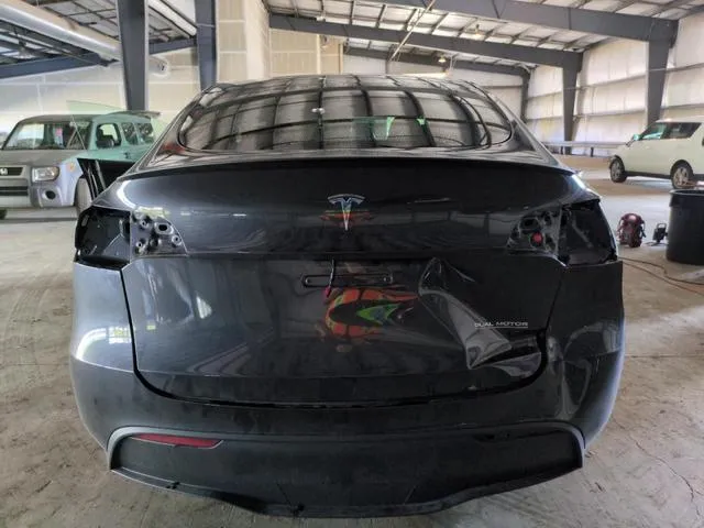 7SAYGDEF5RF107744 2024 2024 Tesla MODEL Y 6