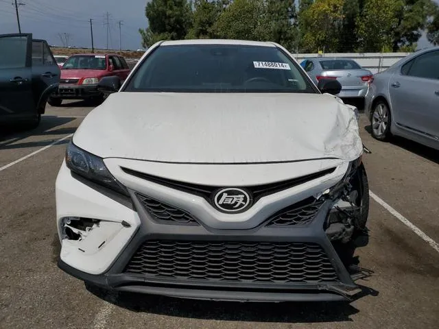 4T1G11AK2NU636321 2022 2022 Toyota Camry- SE 5