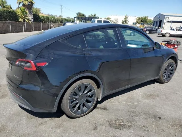 7SAYGAEE8NF570333 2022 2022 Tesla MODEL Y 3