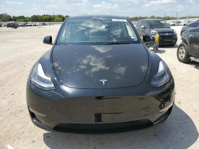 7SAYGDEDXRF008741 2024 2024 Tesla MODEL Y 5