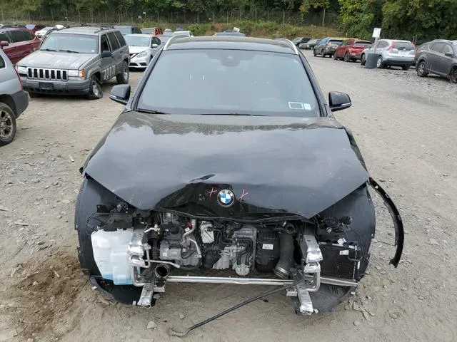 WBXJG9C05N5U60669 2022 2022 BMW X1- Xdrive28I 5