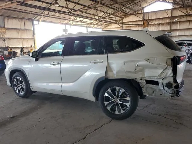 5TDHZRBH6LS517188 2020 2020 Toyota Highlander- Xle 2