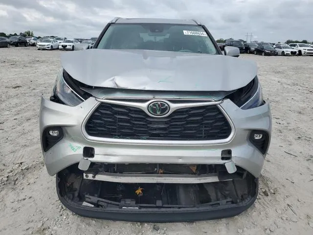 5TDGZRAH0NS541762 2022 2022 Toyota Highlander- Xle 5