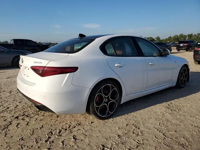 ZARFAMBNXN7654757 2022 2022 Alfa Romeo Giulia- Super 3