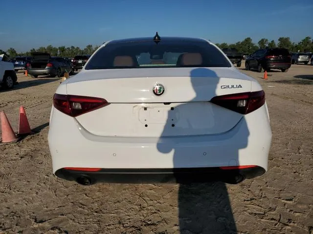 ZARFAMBNXN7654757 2022 2022 Alfa Romeo Giulia- Super 6