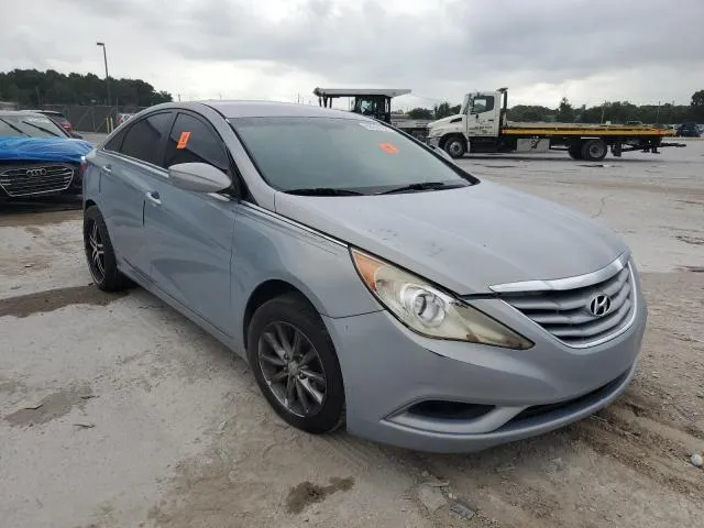 5NPEB4AC2BH297133 2011 2011 Hyundai Sonata- Gls 4