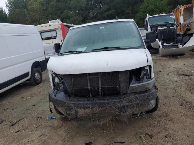 1GCWGBFG4K1185639 2019 2019 Chevrolet Express 5