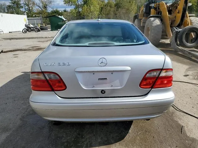 WDBLJ65G9YF132328 2000 2000 Mercedes-Benz CLK-Class- 320 6