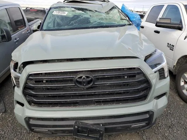 7SVAAABA3RX039513 2024 2024 Toyota Sequoia- SR5 5