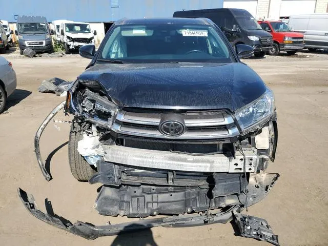 5TDDZRFHXJS808363 2018 2018 Toyota Highlander- Limited 5