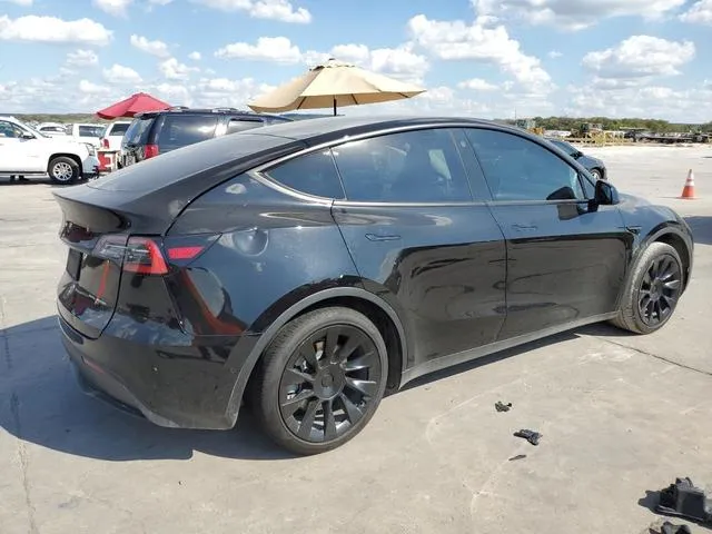 5YJYGDEE9MF080741 2021 2021 Tesla MODEL Y 3