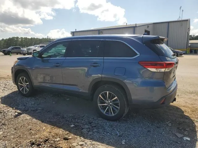 5TDKZRFH4JS278348 2018 2018 Toyota Highlander- SE 2