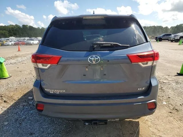 5TDKZRFH4JS278348 2018 2018 Toyota Highlander- SE 6