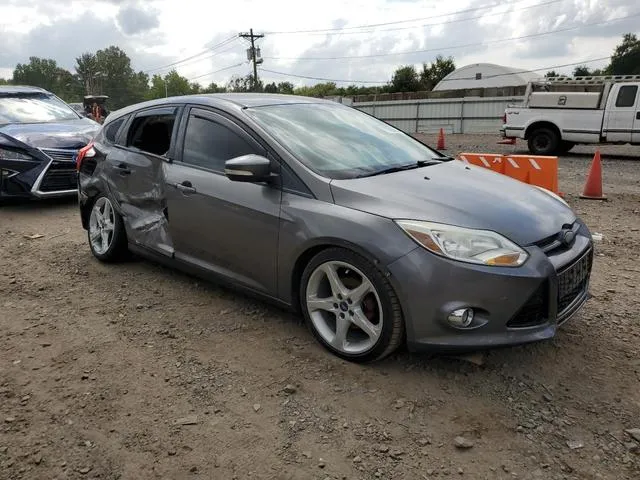 1FADP3K20EL302882 2014 2014 Ford Focus- SE 4