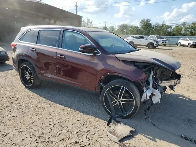 5TDKZRFH7KS308220 2019 2019 Toyota Highlander- SE 4