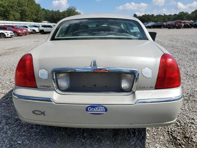 1LNHM82V96Y614114 2006 2006 Lincoln Town Car- Signature Lim 6