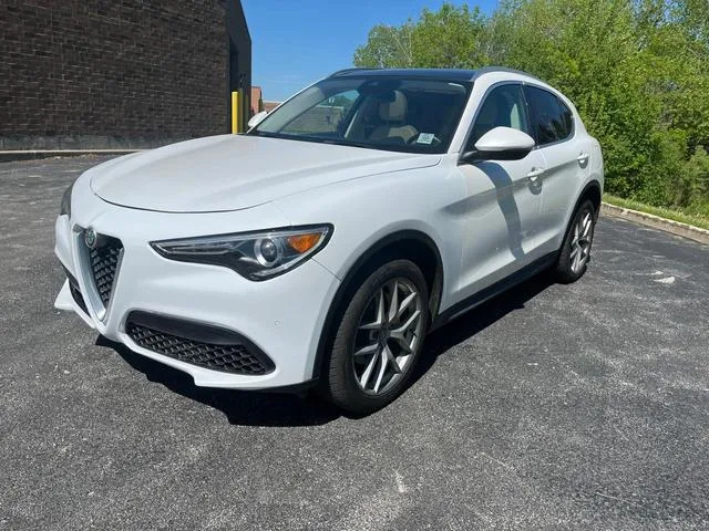 ZASFAKRN0J7C17338 2018 2018 Alfa Romeo Stelvio- Ti Luxury 2