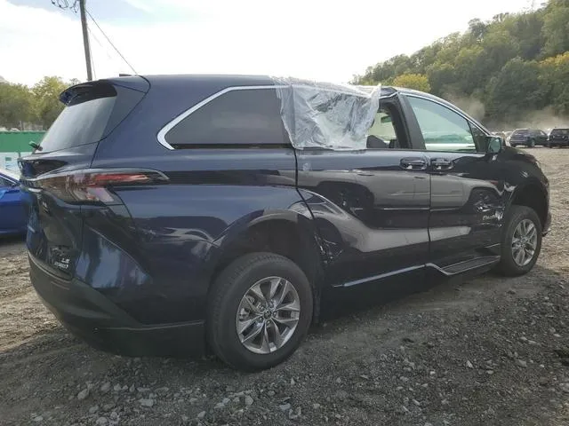 5TDKRKEC4RS184804 2024 2024 Toyota Sienna- LE 3