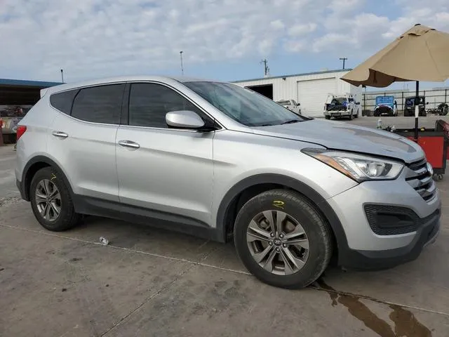 5XYZT3LB9GG352981 2016 2016 Hyundai Santa Fe 4